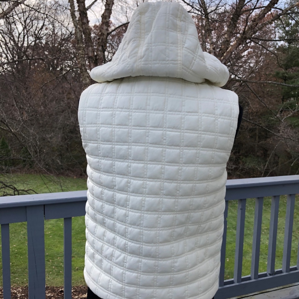 Ralph Lauren white hooded vest - Picture 3 of 4